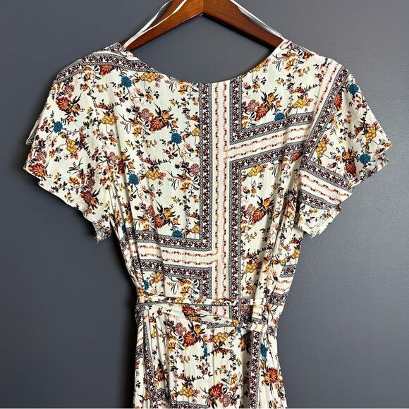 Lulus Playing Fleur Keeps Ivory Floral Bohemian Print Wrap Maxi Dress Sz. Small - Picture 7 of 16